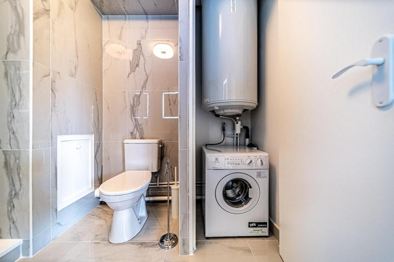 Appartement Cosy Avec Balcony And Garage-Charpennes Βιλερμπάν Εξωτερικό φωτογραφία